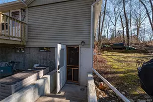 75 Herod Point Rd, Wading River, NY 11792 - Photo 8