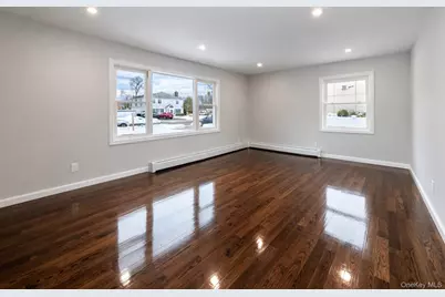 7 Amherst Place, Massapequa, NY 11758 - Photo 6