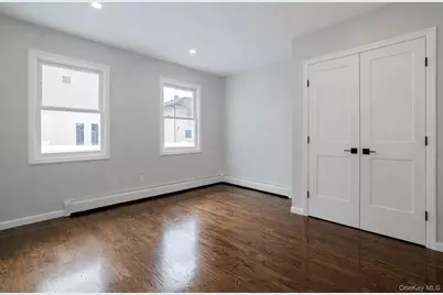 7 Amherst Place, Massapequa, NY 11758 - Photo 4