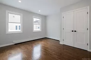 7 Amherst Pl, Massapequa, NY 11758 - Photo 4