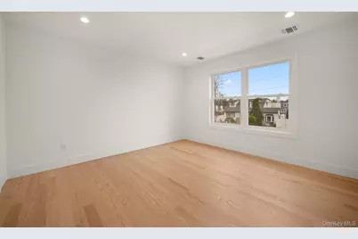 238 North Pine Street, Massapequa, NY 11758 - Photo 34