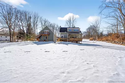8 Garrett Place, Carmel, NY 10512 - Photo 2