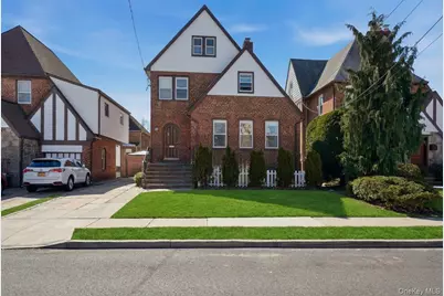 56 Northumberland, Lynbrook, NY 11563 - Photo 2