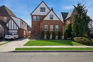 56 Northumberland, Lynbrook, NY 11563 - Photo 2