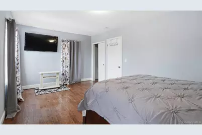 56 Northumberland, Lynbrook, NY 11563 - Photo 14