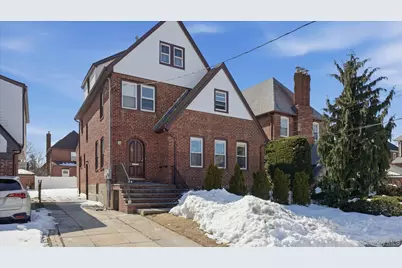 56 Northumberland, Lynbrook, NY 11563 - Photo 2