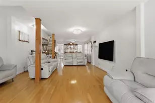 94-33 111th St, Richmond Hill, NY 11419 - Photo 2