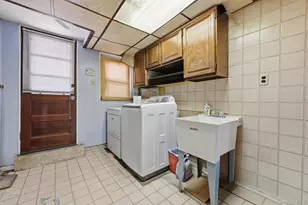 105-31 79th St, Ozone Park, NY 11417 - Photo 22