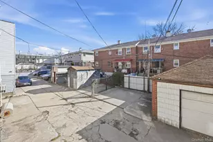 105-31 79th St, Ozone Park, NY 11417 - Photo 26