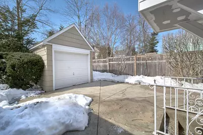 211 Davis Avenue, White Plains, NY 10605 - Photo 22