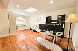 64 Middle Neck Rd, Roslyn, NY 11576 - Photo 6