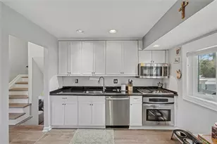 57 Richfield St, Plainview, NY 11803 - Photo 12