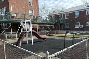 68-37 138th St, Flushing, NY 11367 - Photo 16