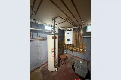 32 Montana Court, Syosset, NY 11791 - Photo 10