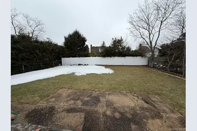 32 Montana Court, Syosset, NY 11791 - Photo 16