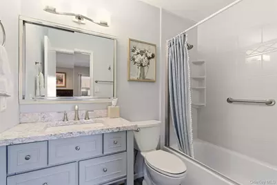 11 Balsam Court #11, Wantagh, NY 11793 - Photo 8