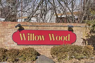 11 Balsam Ct, Wantagh, NY 11793 - Photo 10