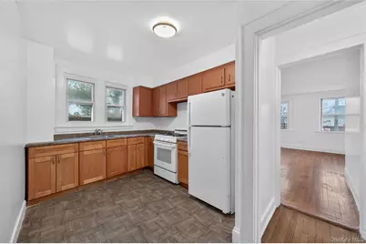 2092 Grand Avenue #2, Baldwin, NY 11510 - Photo 4