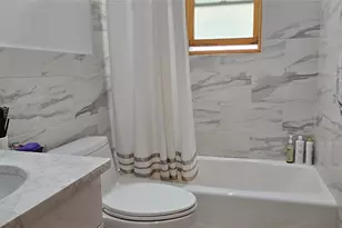 43-29 249th St, Little Neck, NY 11363 - Photo 16