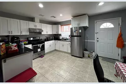 2832 Dudley Avenue, Bronx, NY 10461 - Photo 4