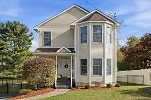 28 Hewitt St, Garnerville, NY 10923 - Photo 2