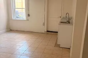 42 Carpenter Ave, Newburgh, NY 12550 - Photo 16