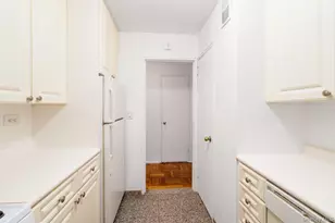 420 E 64th St, New York, NY 10065 - Photo 8