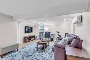 77 Rollstone Ave, West Sayville, NY 11796 - Photo 26