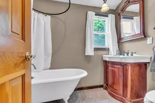 77 Rollstone Ave, West Sayville, NY 11796 - Photo 20