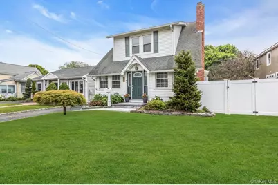 77 Rollstone Avenue, West Sayville, NY 11796 - Photo 2