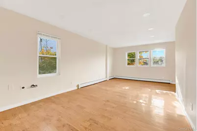 18805 Liberty Avenue, Saint Albans, NY 11412 - Photo 2