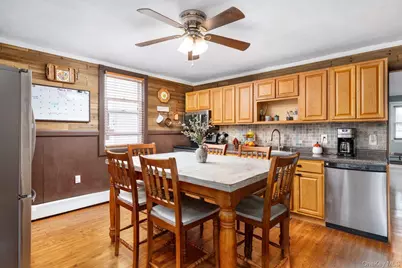 210 10th Street, West Babylon, NY 11704 - Photo 4