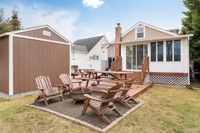 210 10th Street, West Babylon, NY 11704 - Photo 12