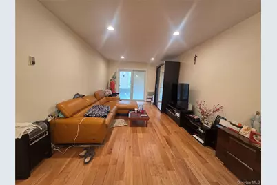 206-14 Emily Road #42 L, Bayside, NY 11360 - Photo 2