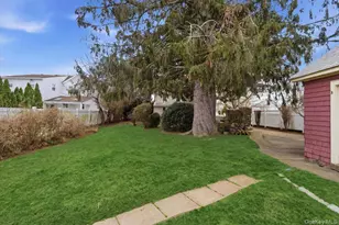 2097 Washington Ave, Seaford, NY 11783 - Photo 28