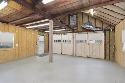 2097 Washington Avenue, Seaford, NY 11783 - Photo 22