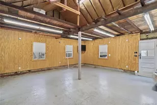 2097 Washington Ave, Seaford, NY 11783 - Photo 20