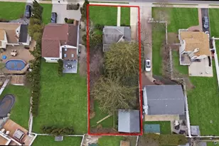 2097 Washington Ave, Seaford, NY 11783 - Photo 30