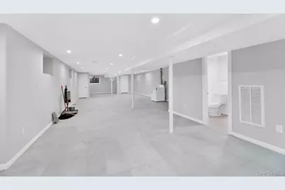 15321 134th Avenue, Jamaica, NY 11434 - Photo 12