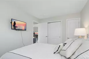 61 W Tiana Rd, Hampton Bays, NY 11946 - Photo 10