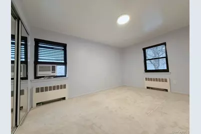 21909 74th Avenue #446B2, Oakland Gardens, NY 11364 - Photo 4