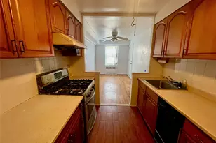 138-15 Franklin Ave, Flushing, NY 11355 - Photo 12