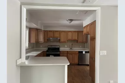 104 Sutton Park Road, Poughkeepsie, NY 12603 - Photo 6