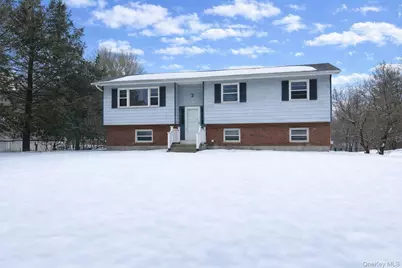 104 Sutton Park Road, Poughkeepsie, NY 12603 - Photo 1