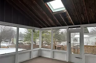 104 Sutton Park Rd, Poughkeepsie, NY 12603 - Photo 8