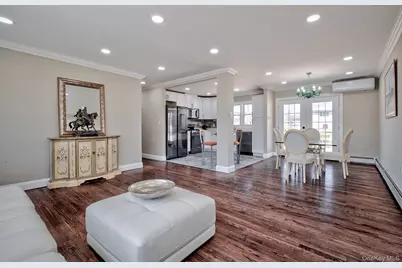 72 W Lido Promenade, Lindenhurst, NY 11757 - Photo 6
