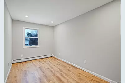 1730 Heckscher Avenue, Bay Shore, NY 11706 - Photo 28