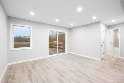 6 Grand Haven Court, Commack, NY 11725 - Photo 10