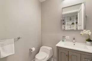 5 Renaissance Square, White Plains, NY 10601 - Photo 18