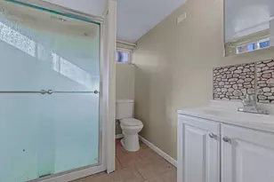 206 Hunnewell Ave, Elmont, NY 11003 - Photo 18